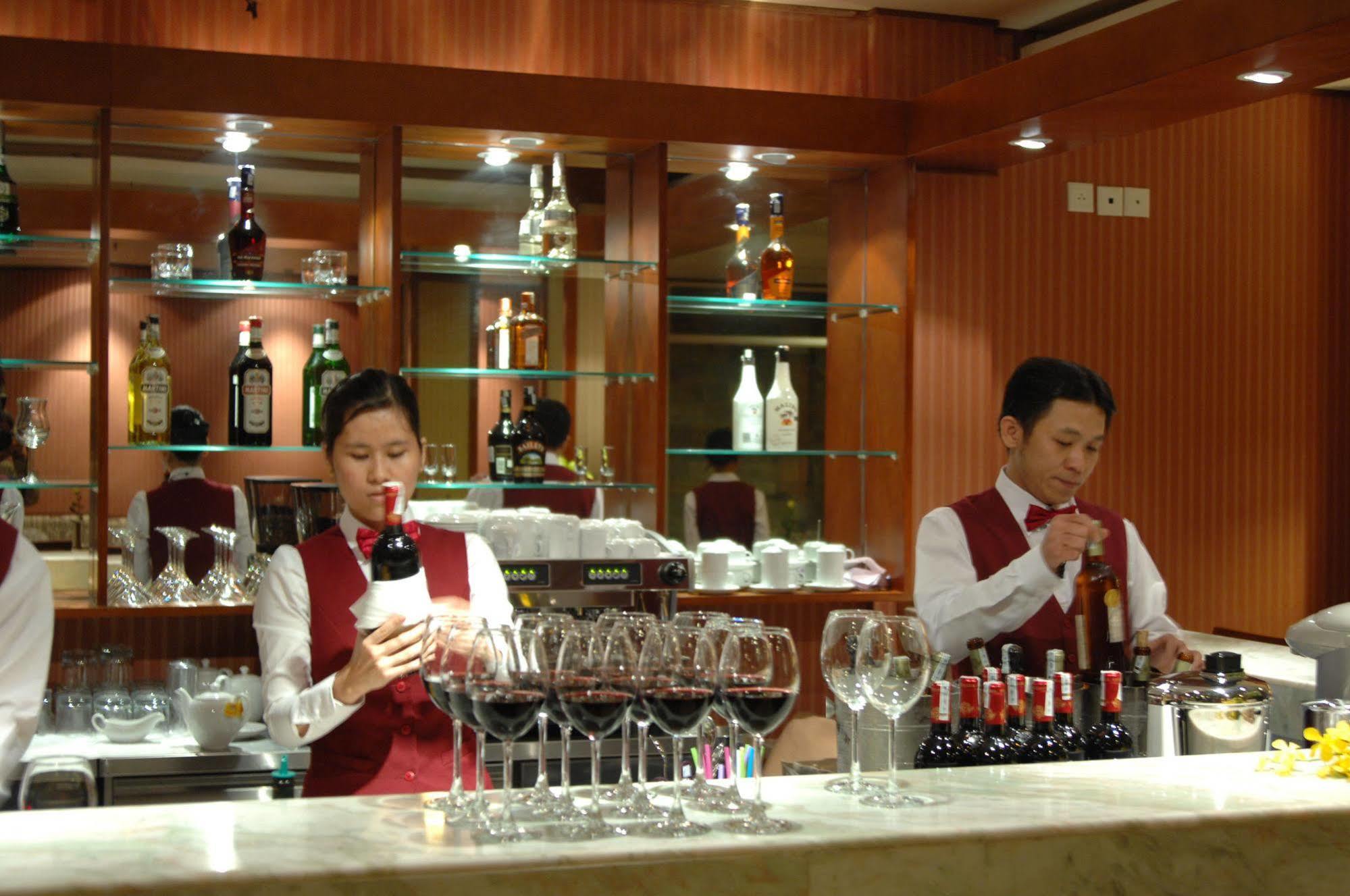 Catina Saigon Hotel Ho Chi Minh City Restaurant photo